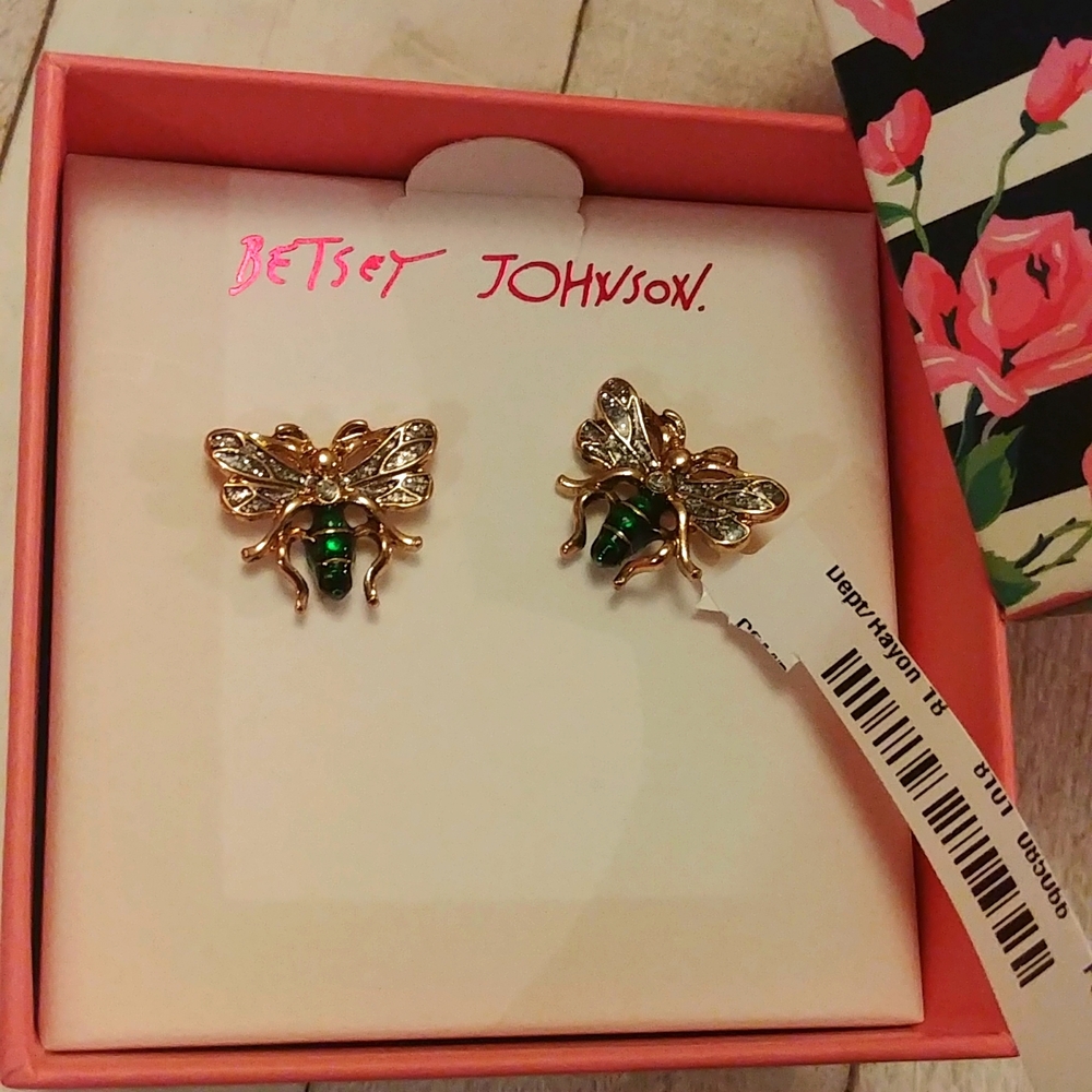 NWT Betsey Johnson Stud Earrings